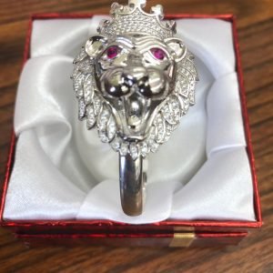 Sterling silver (925) Lion head bracelet.