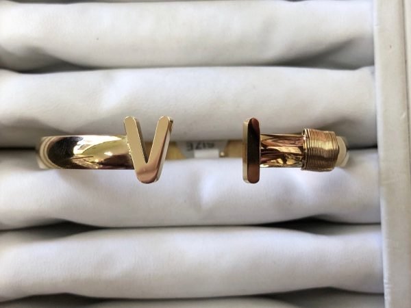 VI bracelet. - Image 3