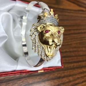 Sterling silver (925) Lion head bracelet with gold layered size 8